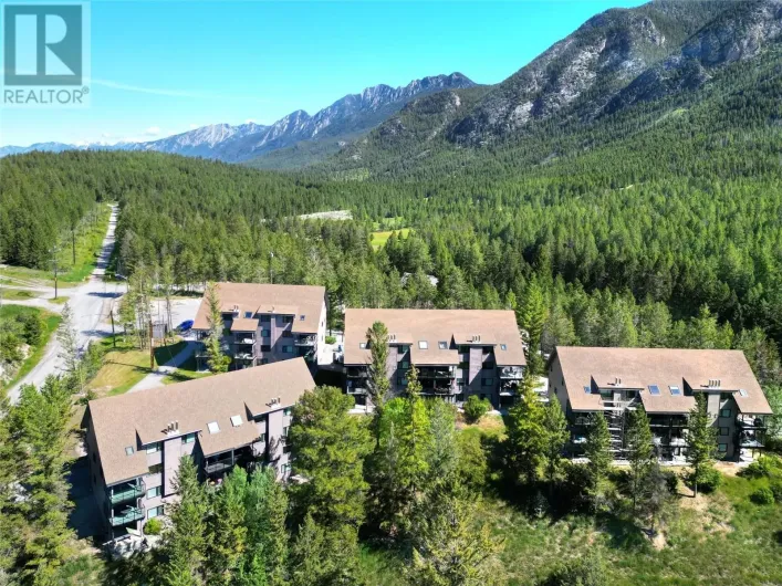 8040 RADIUM GOLF COURSE Road Unit# 9, Radium Hot Springs