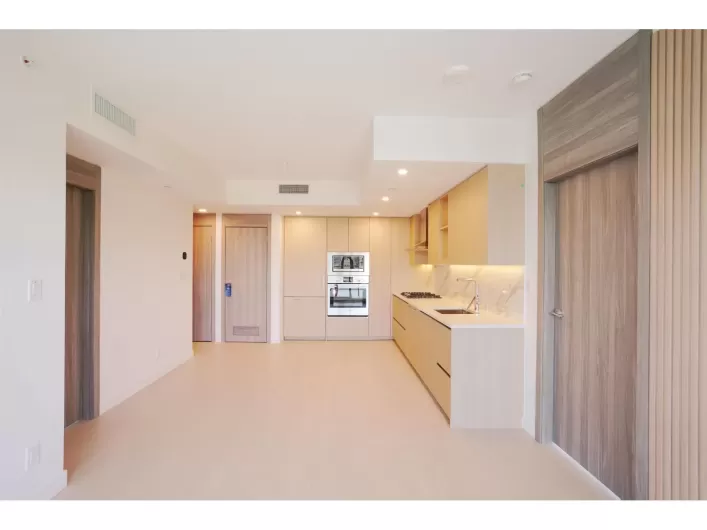 805 13768 100 AVENUE, Surrey