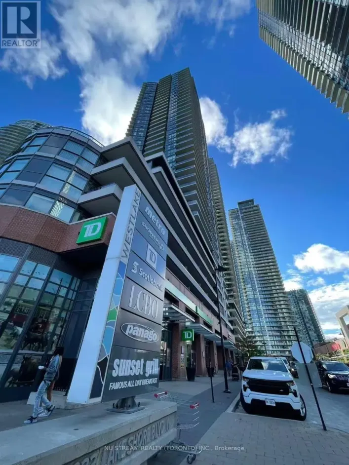 805 - 2212 LAKESHORE BOULEVARD W, Toronto