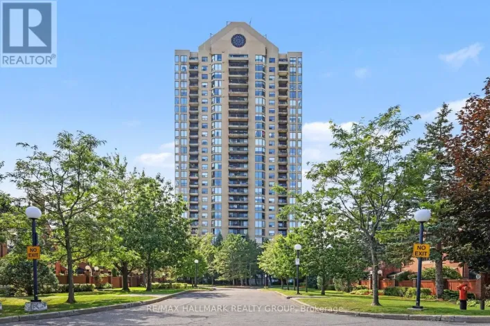 805 - 545 ST LAURENT BOULEVARD, Ottawa