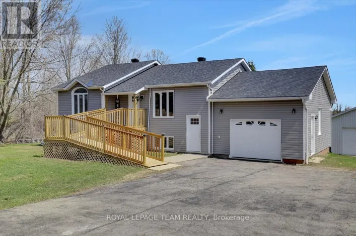 8055 COUNTY RD. 44 ROAD, Edwardsburgh/Cardinal