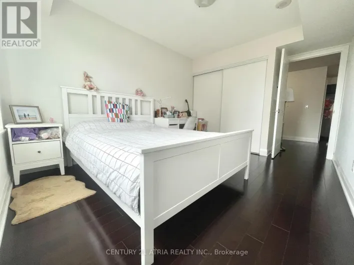 806 - 1 UPTOWN DRIVE, Markham