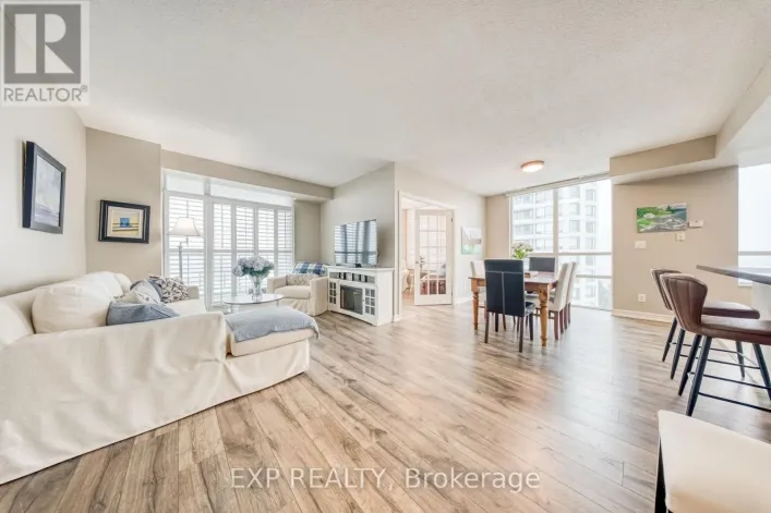 806 - 100 PROMENADE CIRCLE, Vaughan