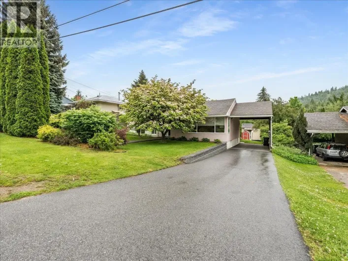 806 10th Street, Castlegar