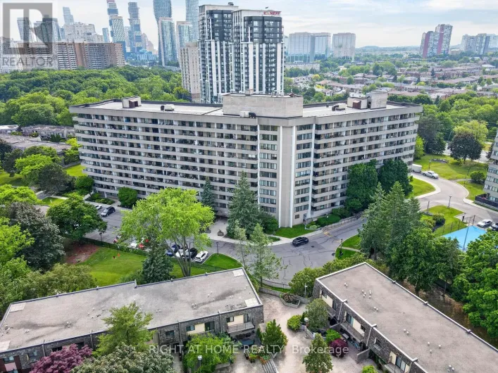 806 - 1320 MISSISSAUGA VALLEY BOULEVARD, Mississauga