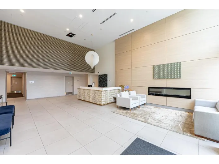 806 13318 104 AVENUE, Surrey