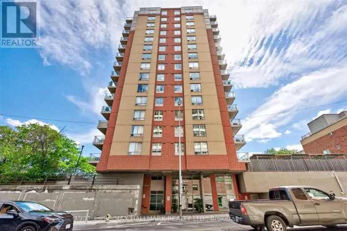 806 - 1369 BLOOR STREET W, Toronto