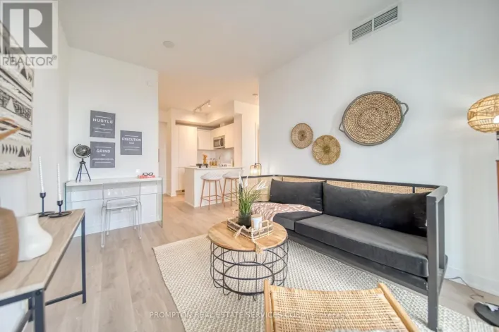 806 - 3 GLOUCESTER STREET, Toronto