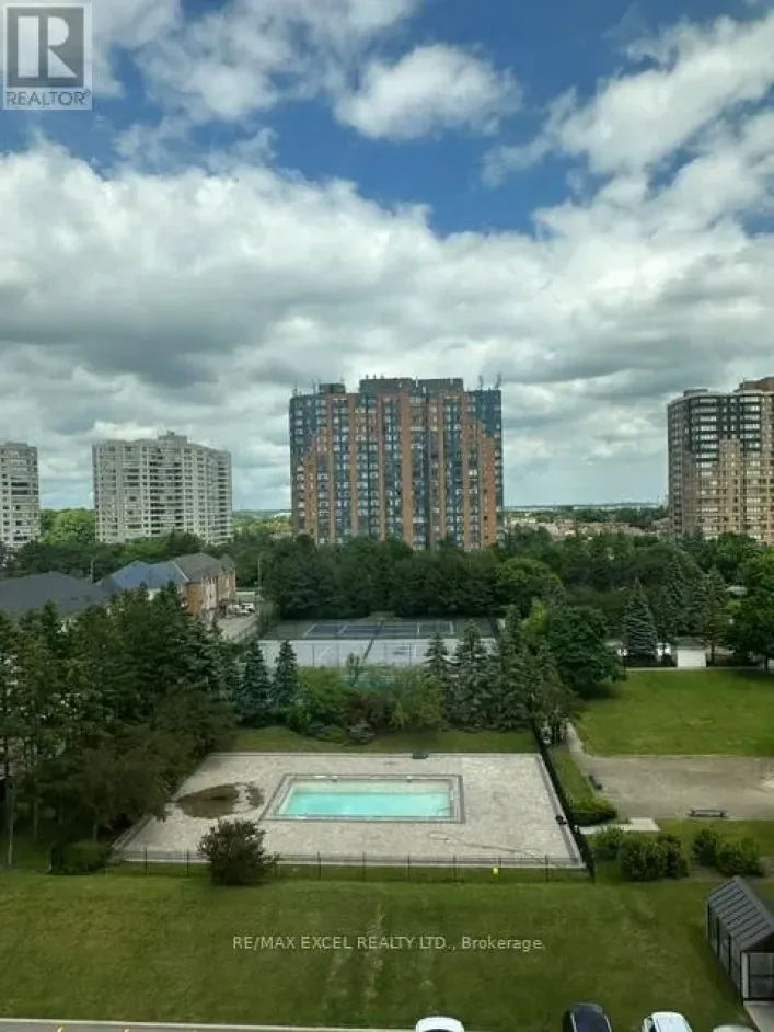 806 - 300 ALTON TOWERS CIRCLE, Toronto