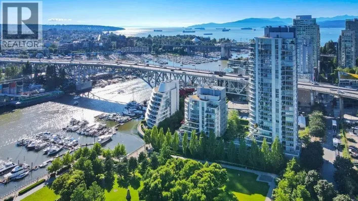 806 633 KINGHORNE MEWS, Vancouver