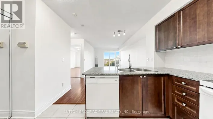 806 - 7 NORTH PARK ROAD, Vaughan