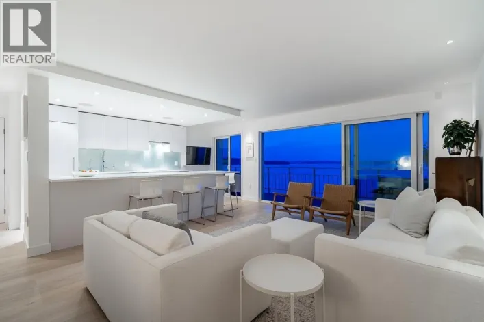 807 150 24TH STREET, West Vancouver