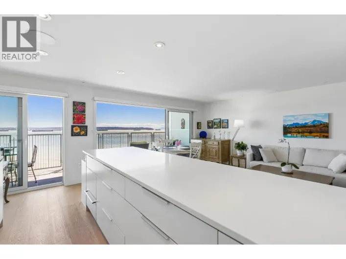 807 150 24TH STREET, West Vancouver