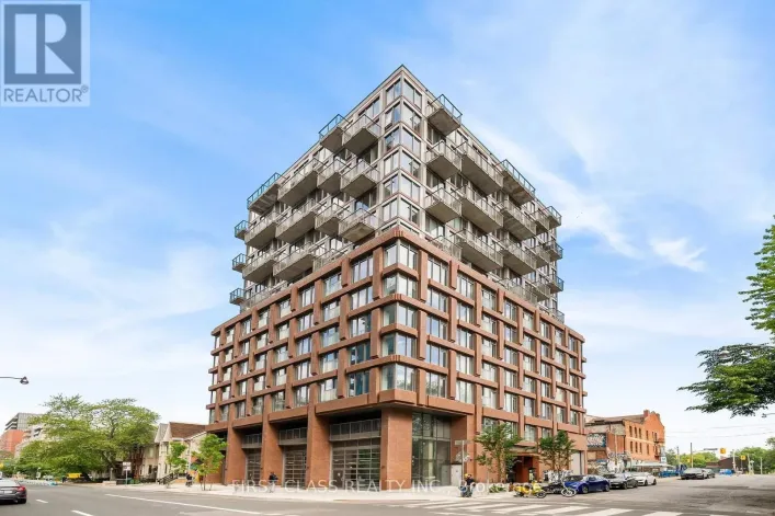 807 - 2 AUGUSTA AVENUE, Toronto