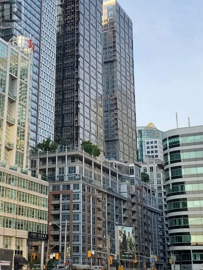 807 - 270 WELLINGTON STREET W, Toronto