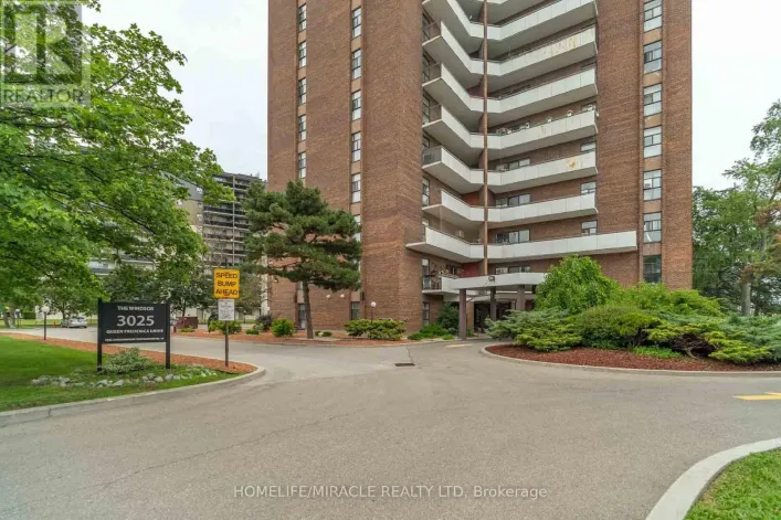 807 - 3025 QUEEN FREDERICA DRIVE, Mississauga