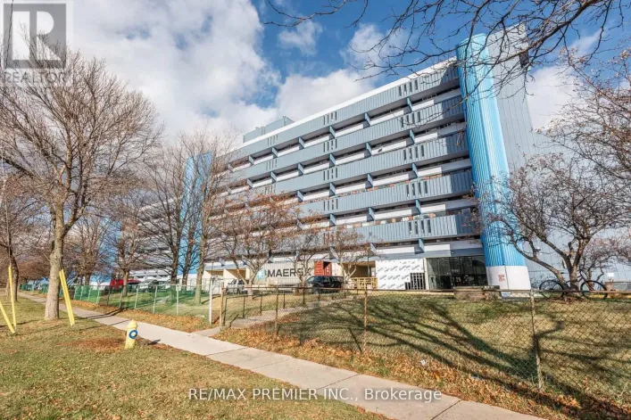 807 - 4673 JANE STREET, Toronto