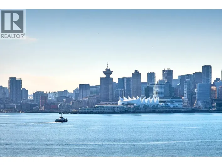 807 755 HARBOURSIDE DRIVE, North Vancouver