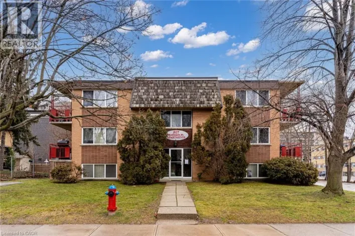 807 ROBINSON Street Unit# B, Burlington