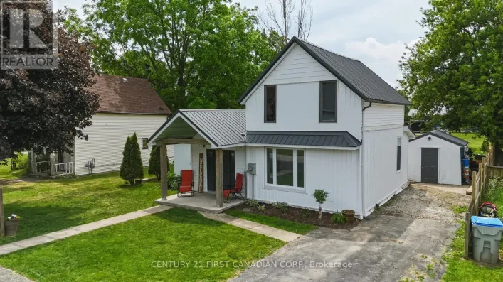 8073 FRANCIS STREET, Brooke-Alvinston