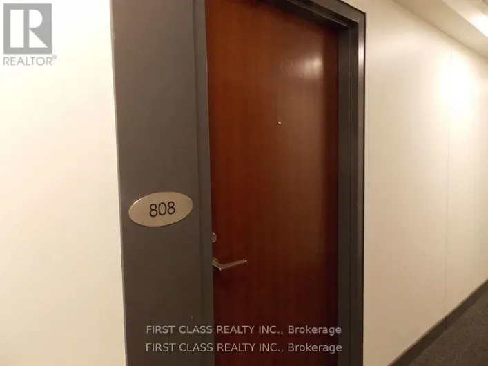 808 - 160 FLEMINGTON ROAD, Toronto