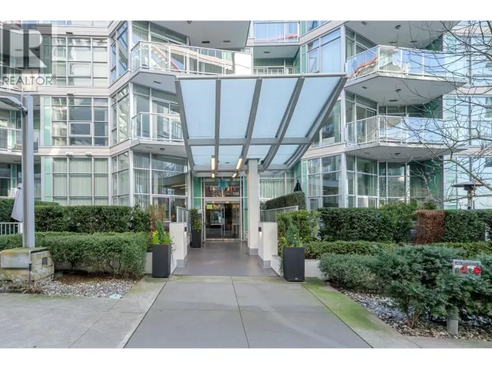 808 199 VICTORY SHIP WAY, North Vancouver