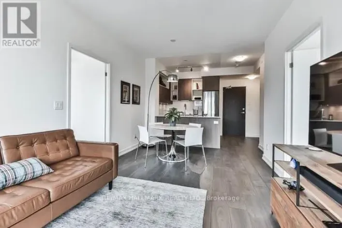 808 - 200 SACKVILLE STREET, Toronto