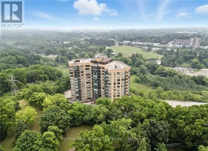 808 - 237 KING STREET W, Cambridge