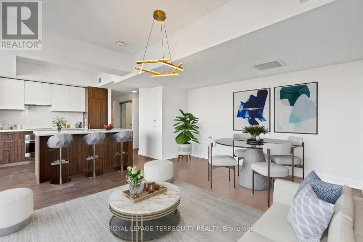 808 - 33 FREDERICK TODD WAY, Toronto