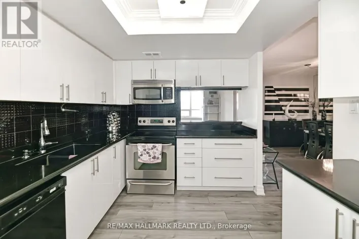 808 - 7601 BATHURST STREET, Vaughan