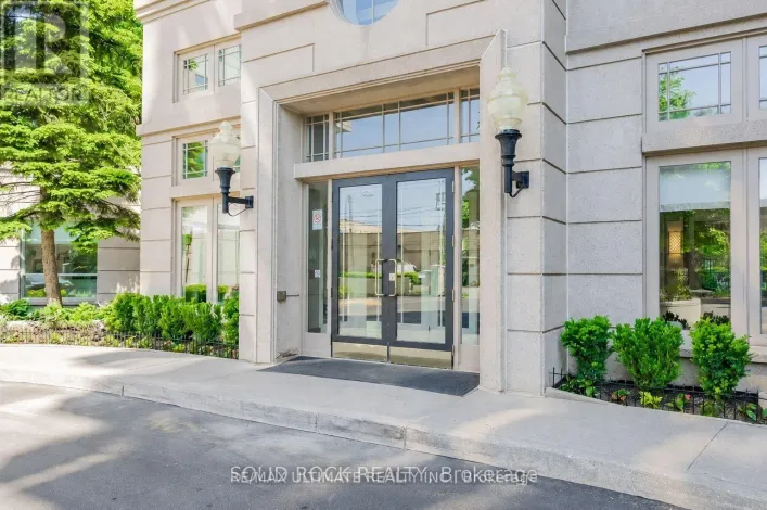 808 - 8 COVINGTON ROAD, Toronto