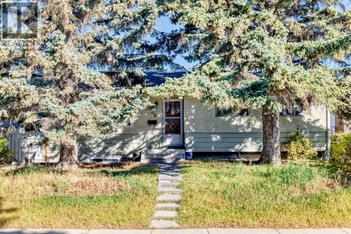 808 Avonlea Place SE, Calgary