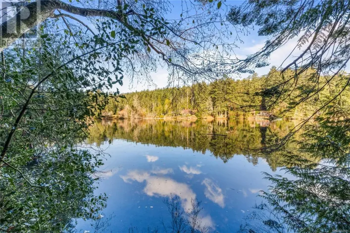 808 Rainbow Rd, Salt Spring