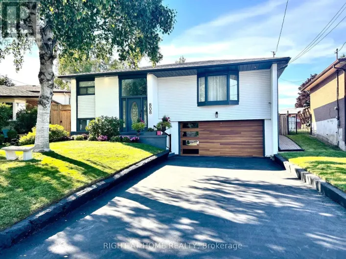 808 SANOK DRIVE, Pickering