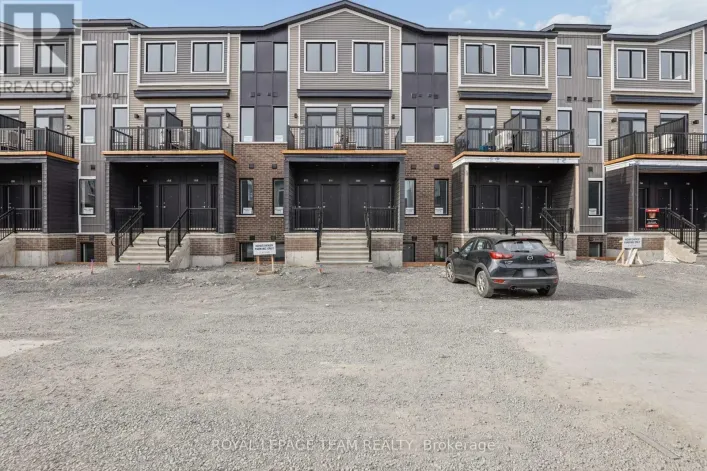 808 UTOPIE PRIVATE, Ottawa
