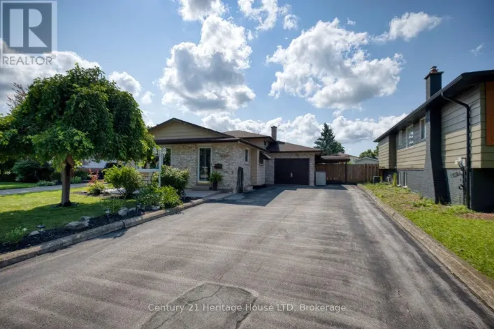 8086 PADDOCK TRAIL DRIVE, Niagara Falls