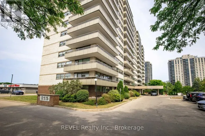 Apartment for sale: 809 - 215 GLENRIDGE AVENUE, St. Catharines