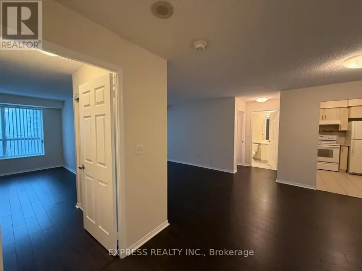 809 - 29 PEMBERTON AVENUE, Toronto