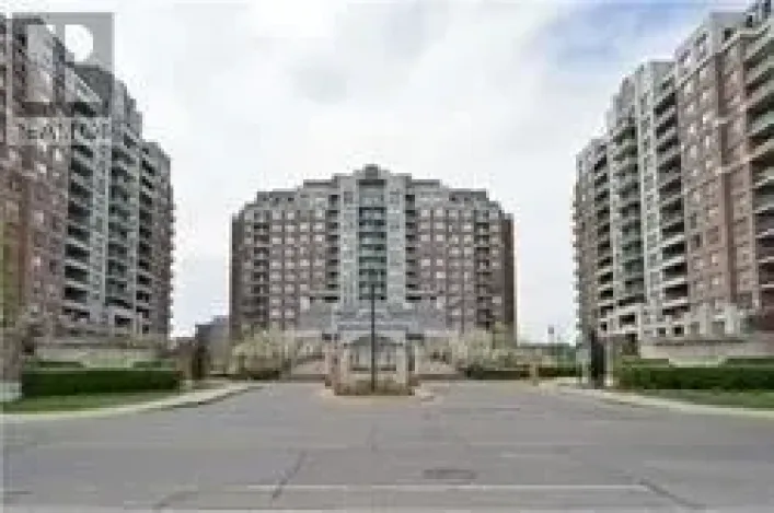 809 - 330 RED MAPLE ROAD, Richmond Hill