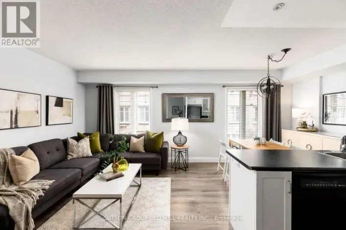 Row / Townhouse for sale: 809 - 46 WESTERN BATTERY ROAD, Toronto