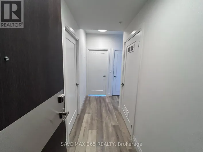 809 - 500 BROCK AVENUE, Burlington