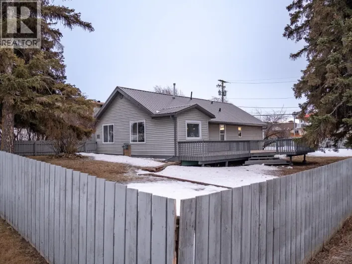 809 95 Avenue, Dawson Creek