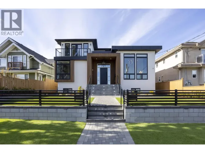 8093 14TH AVENUE, Burnaby