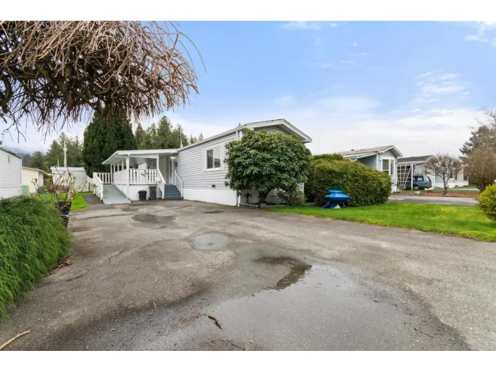 81 6035 VEDDER ROAD|Sardis South, Chilliwack