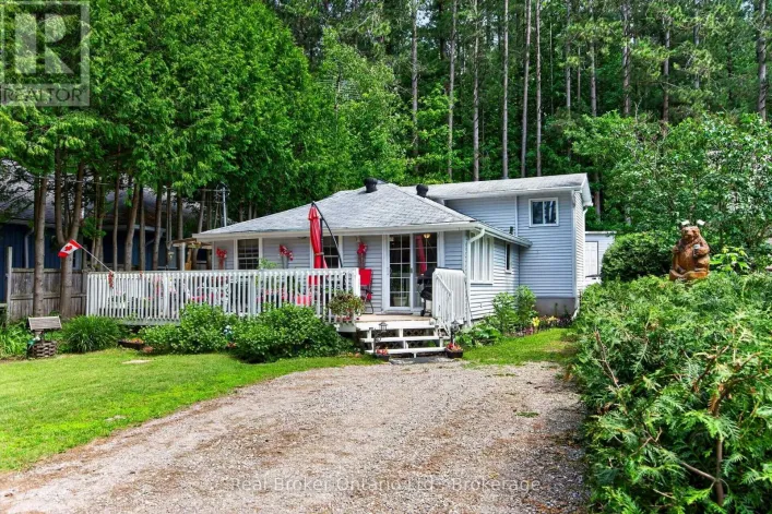 81 ANDREW DRIVE, Tiny