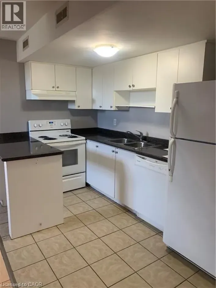 81 DUNDAS Street Unit# 7, Dundas