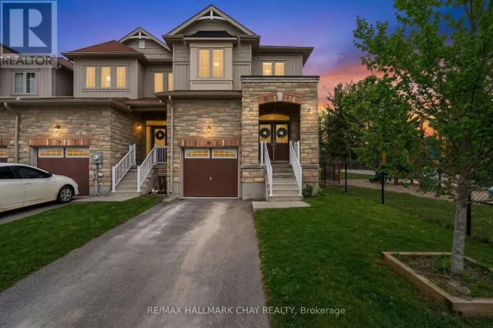 81 GREENWOOD DRIVE, Essa