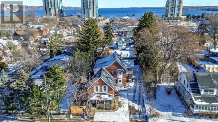 81 INNISFIL STREET, Barrie