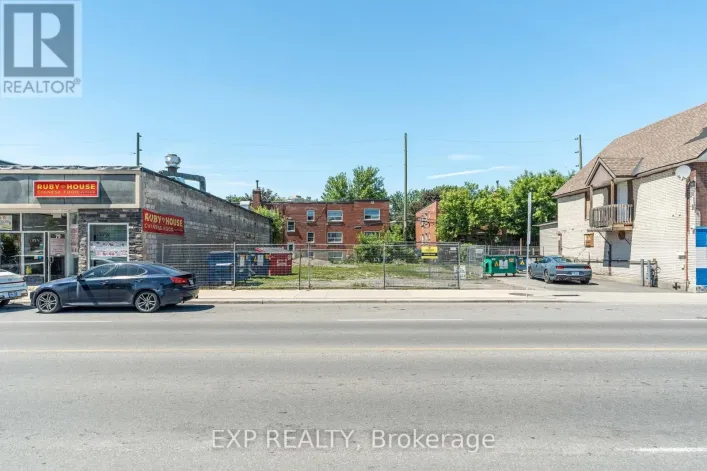 81 MONTREAL ROAD, Ottawa