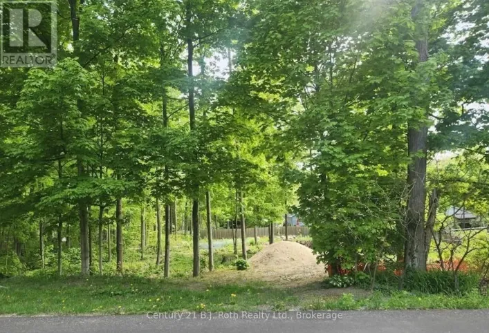 81 POLISH AVENUE, Penetanguishene